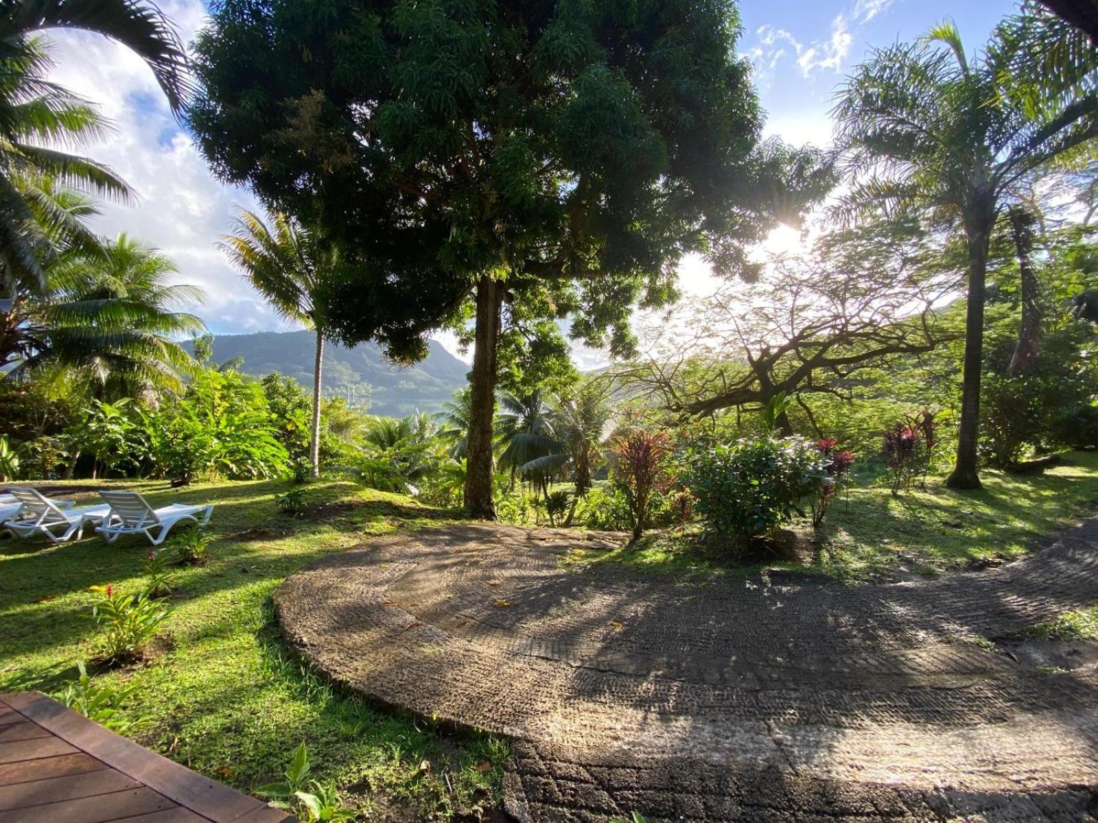 Huahine Manta Lodge Avec 4X4 Optionnel Haapu Exteriör bild